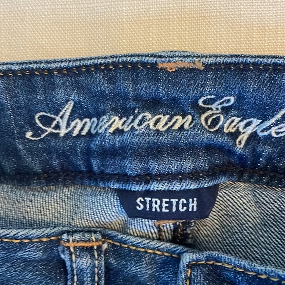 American eagle stretch shorts size 2 - Picture 2 of 5